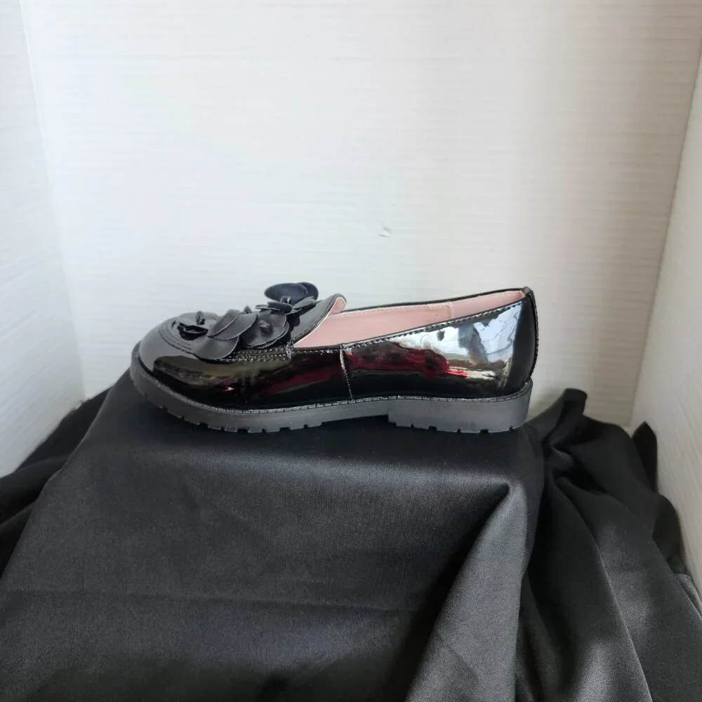 NORDSTROM Kids Katie Black Patent Leather Loafers, Size One Medium.